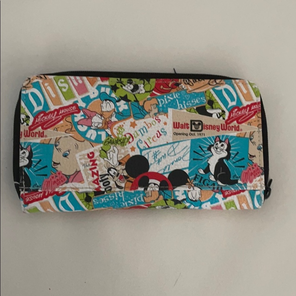 Disney world printed zipper wallet